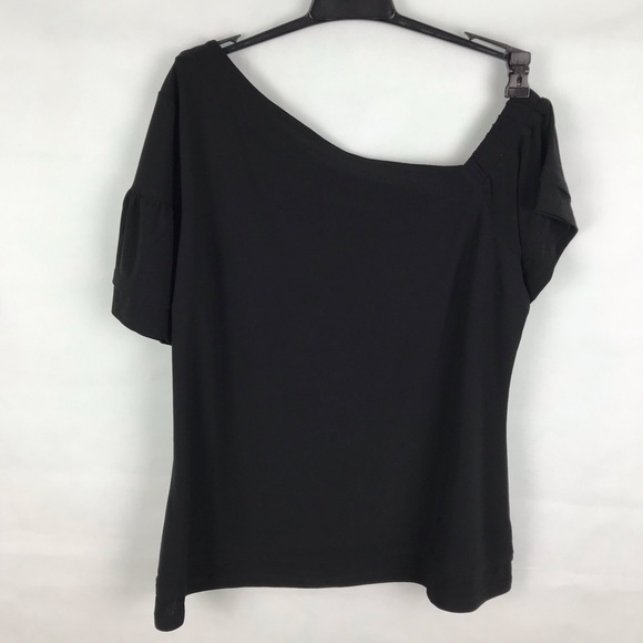 🆕 Macy's Asymmetric cold shoulder top black - Picture 2 of 8